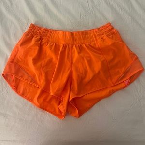 Lululemon Hotty Hot Shorts 2.5 (Low Rise)